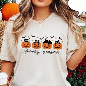 Pumpkin And Cat Tshirt, Halloween Cats Tee, Halloween Shirt, Cat Lover Tee